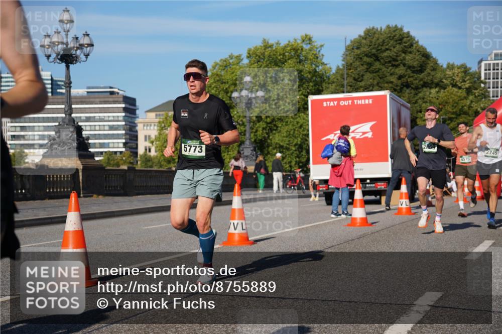 07.09.2025 - BARMER Alsterlauf Yannick Fuchs http://msf.ph/oto/8755889 07.09.2025 09:38:03 Laufen 5773, 2869, 2745, 4575 meine-sportfotos.de