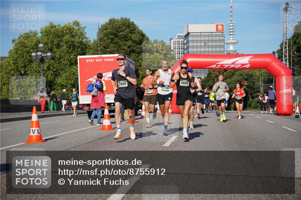 07.09.2025 - BARMER Alsterlauf Yannick Fuchs http://msf.ph/oto/8755912 07.09.2025 09:38:04 Laufen 2869, 2745, 4575, 4885, 6113, 4951 meine-sportfotos.de