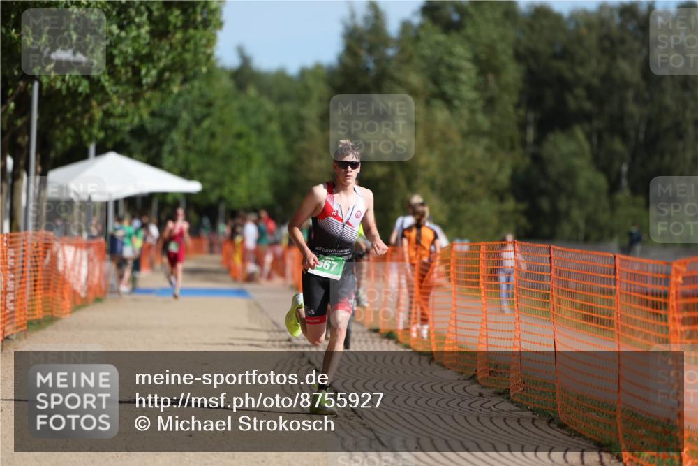 07.09.2025 - 19. Norderstedt Triathlon Michael Strokosch http://msf.ph/oto/8755927 07.09.2025 10:42:00 Laufen 667 meine-sportfotos.de