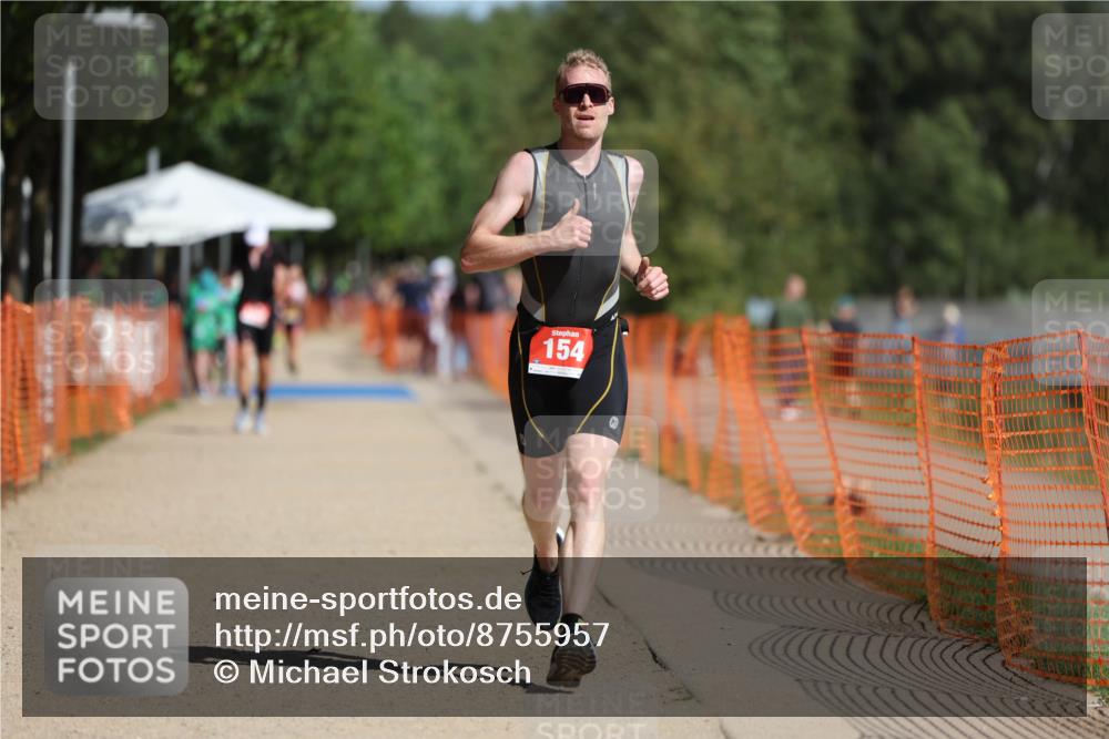 07.09.2025 - 19. Norderstedt Triathlon Michael Strokosch http://msf.ph/oto/8755957 07.09.2025 12:03:23 Laufen 154 meine-sportfotos.de