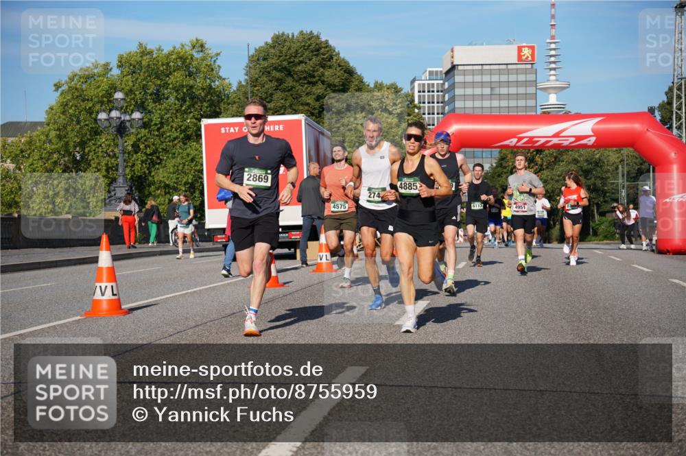 07.09.2025 - BARMER Alsterlauf Yannick Fuchs http://msf.ph/oto/8755959 07.09.2025 09:38:04 Laufen 2869, 4575, 274, 4885, 6113, 4951 meine-sportfotos.de