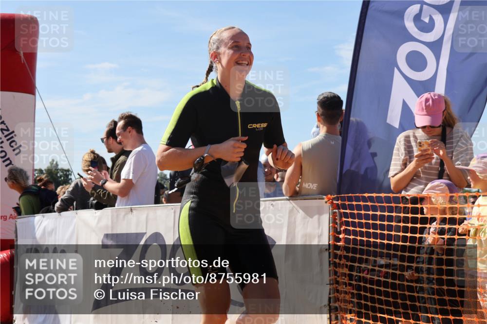 07.09.2025 - 19. Norderstedt Triathlon Luisa Fischer http://msf.ph/oto/8755981 07.09.2025 11:45:19 Schwimmen 195, 210, 282, 697, 761, 851, 1237 meine-sportfotos.de