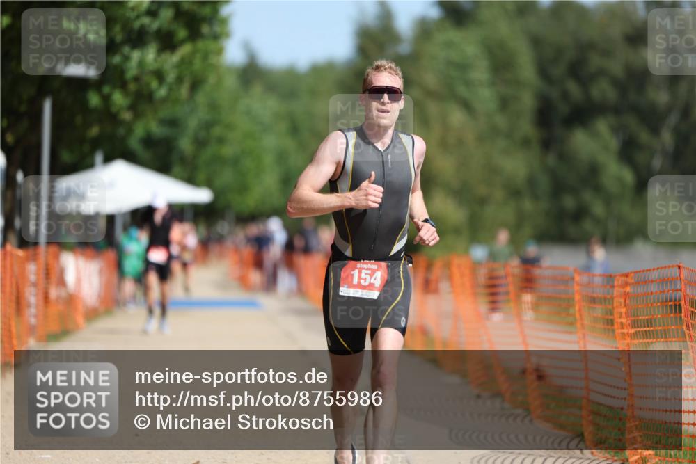 07.09.2025 - 19. Norderstedt Triathlon Michael Strokosch http://msf.ph/oto/8755986 07.09.2025 12:03:23 Laufen 154 meine-sportfotos.de