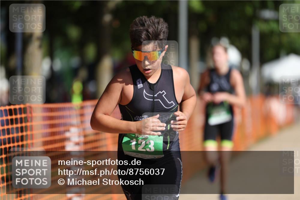 07.09.2025 - 19. Norderstedt Triathlon Michael Strokosch http://msf.ph/oto/8756037 07.09.2025 11:00:51 Laufen 62, 123, 635 meine-sportfotos.de