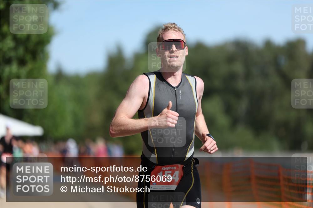 07.09.2025 - 19. Norderstedt Triathlon Michael Strokosch http://msf.ph/oto/8756069 07.09.2025 12:03:25 Laufen 154 meine-sportfotos.de