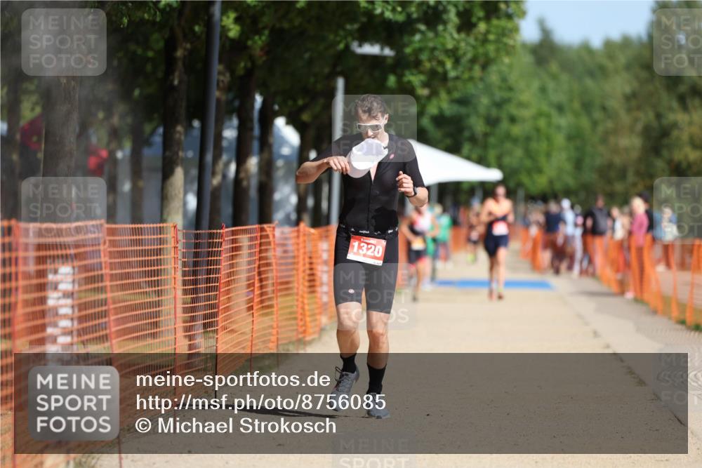 07.09.2025 - 19. Norderstedt Triathlon Michael Strokosch http://msf.ph/oto/8756085 07.09.2025 12:03:32 Laufen 1320 meine-sportfotos.de