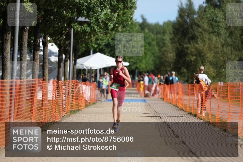 07.09.2025 - 19. Norderstedt Triathlon Michael Strokosch http://msf.ph/oto/8756086 07.09.2025 10:42:09 Laufen 86 meine-sportfotos.de