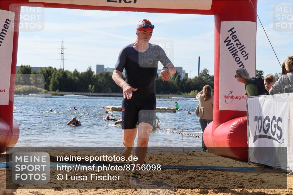 07.09.2025 - 19. Norderstedt Triathlon Luisa Fischer http://msf.ph/oto/8756098 07.09.2025 11:45:26 Schwimmen 195, 210, 761 meine-sportfotos.de