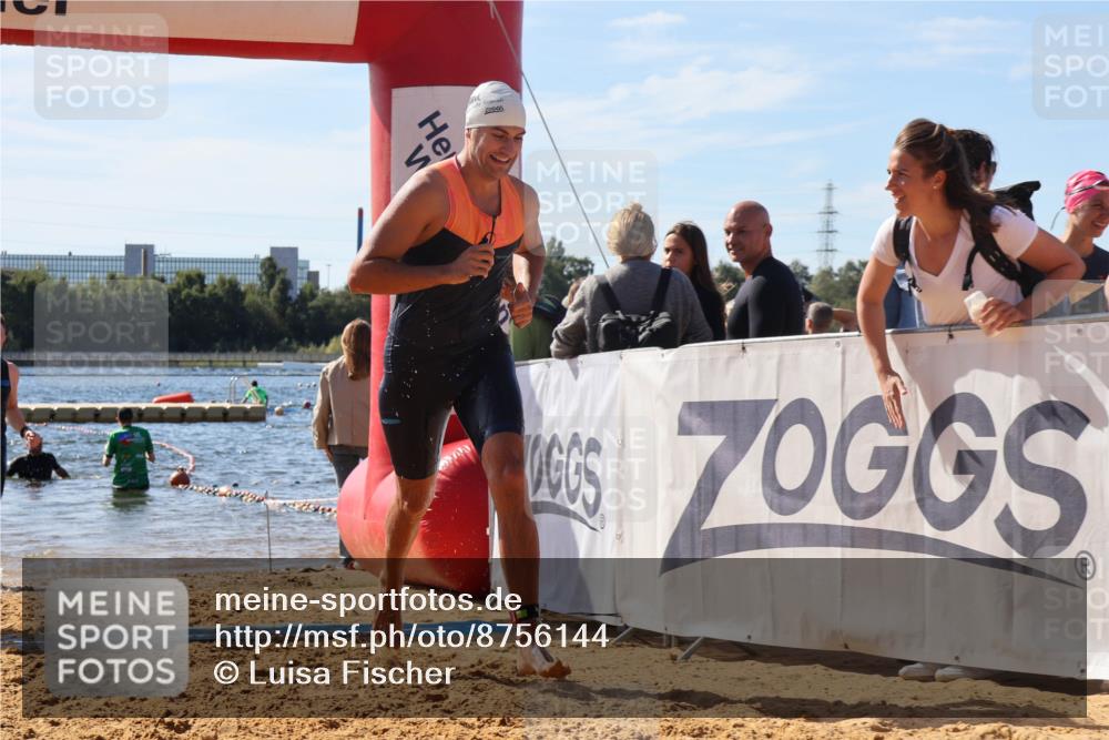 07.09.2025 - 19. Norderstedt Triathlon Luisa Fischer http://msf.ph/oto/8756144 07.09.2025 11:45:36 Schwimmen 210, 696, 850 meine-sportfotos.de