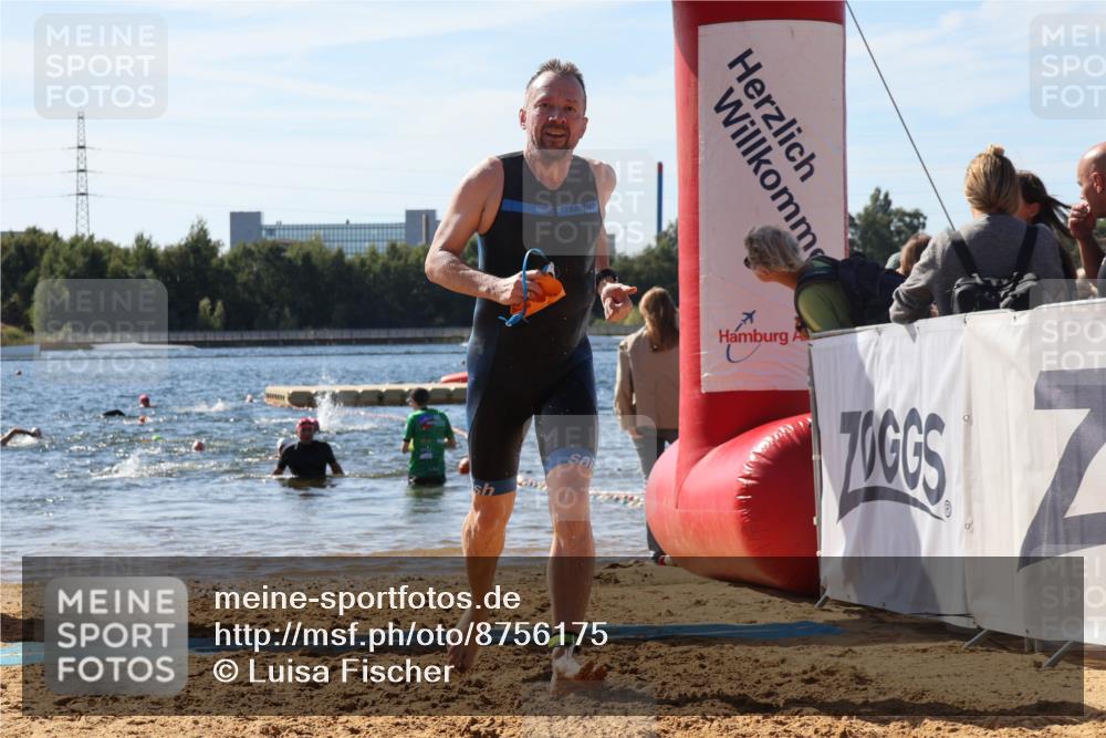 07.09.2025 - 19. Norderstedt Triathlon Luisa Fischer http://msf.ph/oto/8756175 07.09.2025 11:45:39 Schwimmen 696, 850 meine-sportfotos.de