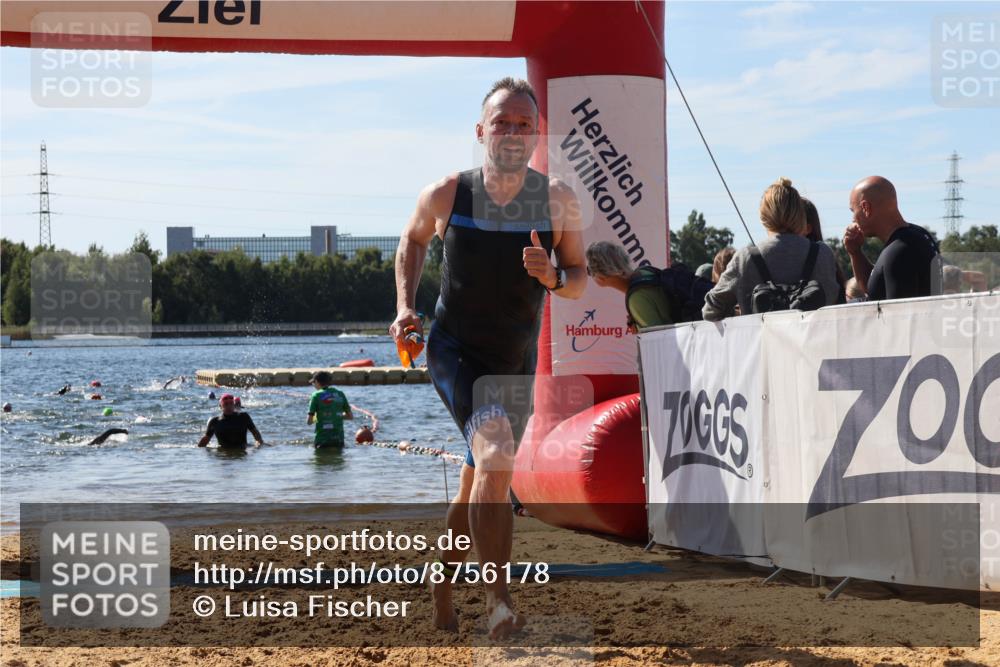 07.09.2025 - 19. Norderstedt Triathlon Luisa Fischer http://msf.ph/oto/8756178 07.09.2025 11:45:40 Schwimmen 696, 850 meine-sportfotos.de