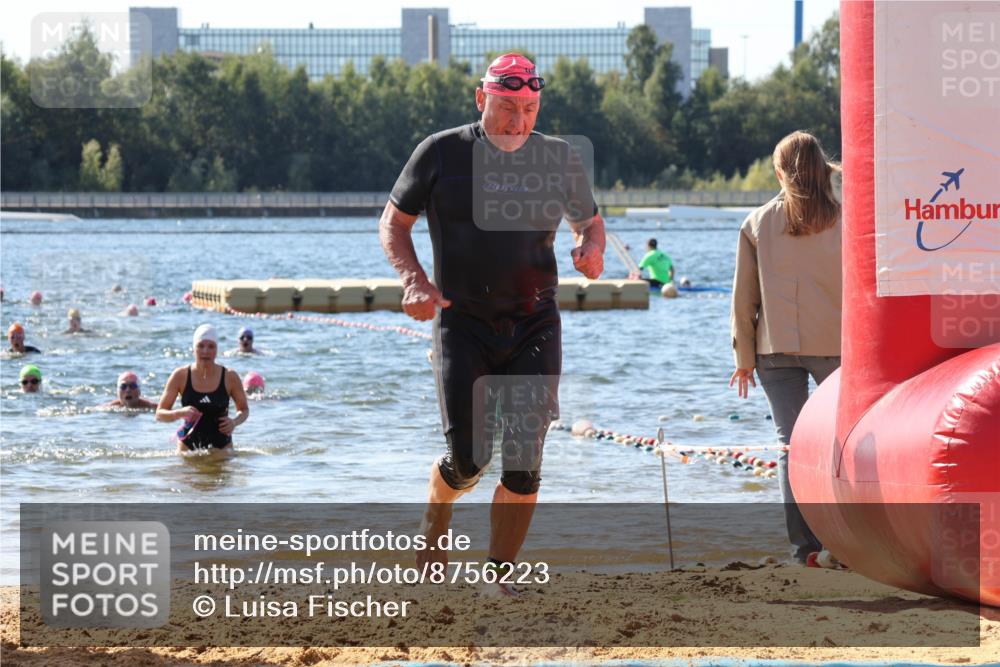 07.09.2025 - 19. Norderstedt Triathlon Luisa Fischer http://msf.ph/oto/8756223 07.09.2025 11:45:50 Schwimmen 727, 850 meine-sportfotos.de