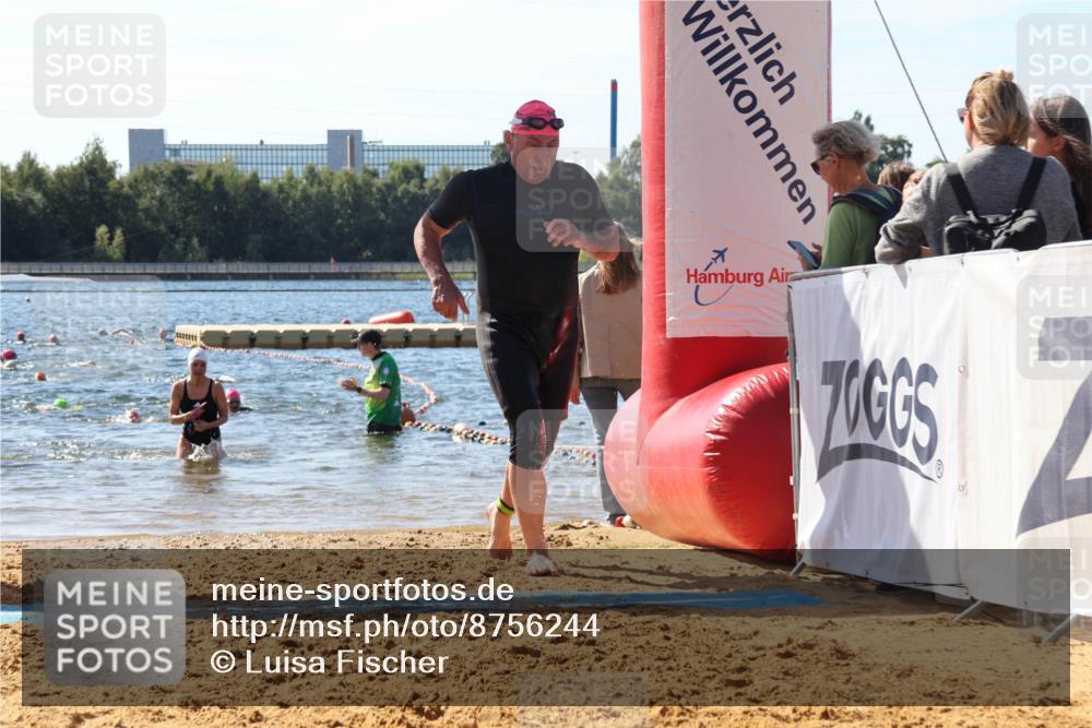 07.09.2025 - 19. Norderstedt Triathlon Luisa Fischer http://msf.ph/oto/8756244 07.09.2025 11:45:51 Schwimmen 727, 780 meine-sportfotos.de