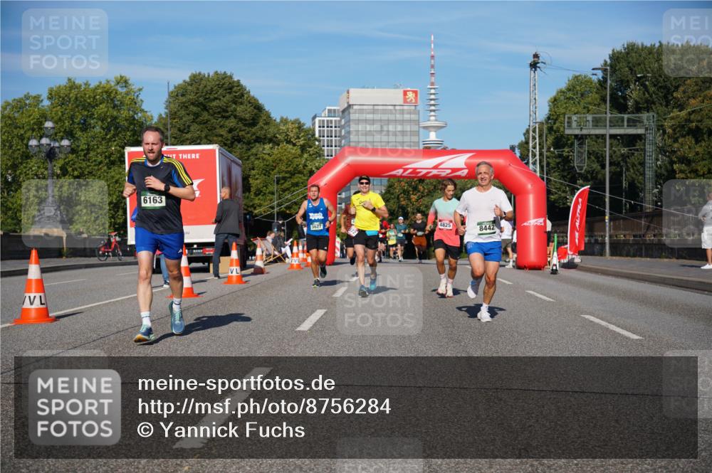07.09.2025 - BARMER Alsterlauf Yannick Fuchs http://msf.ph/oto/8756284 07.09.2025 09:38:11 Laufen 6163, 3627, 4825, 8442 meine-sportfotos.de