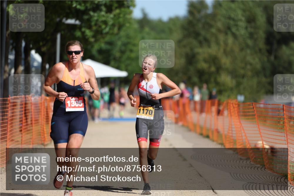 07.09.2025 - 19. Norderstedt Triathlon Michael Strokosch http://msf.ph/oto/8756313 07.09.2025 12:03:43 Laufen 1170, 1305 meine-sportfotos.de