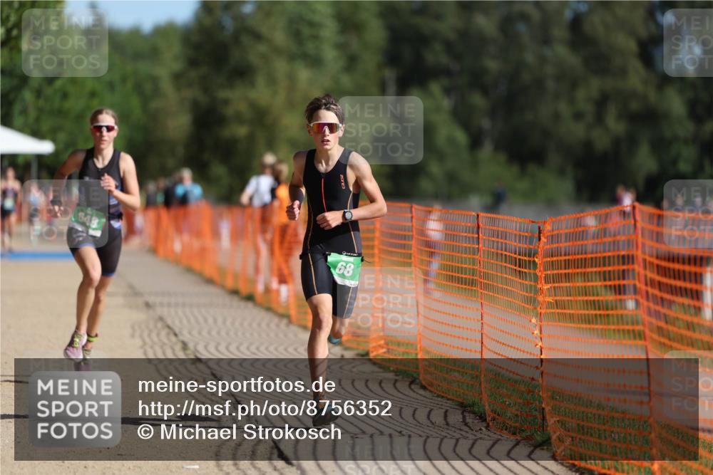 07.09.2025 - 19. Norderstedt Triathlon Michael Strokosch http://msf.ph/oto/8756352 07.09.2025 10:42:16 Laufen 68, 86, 648 meine-sportfotos.de