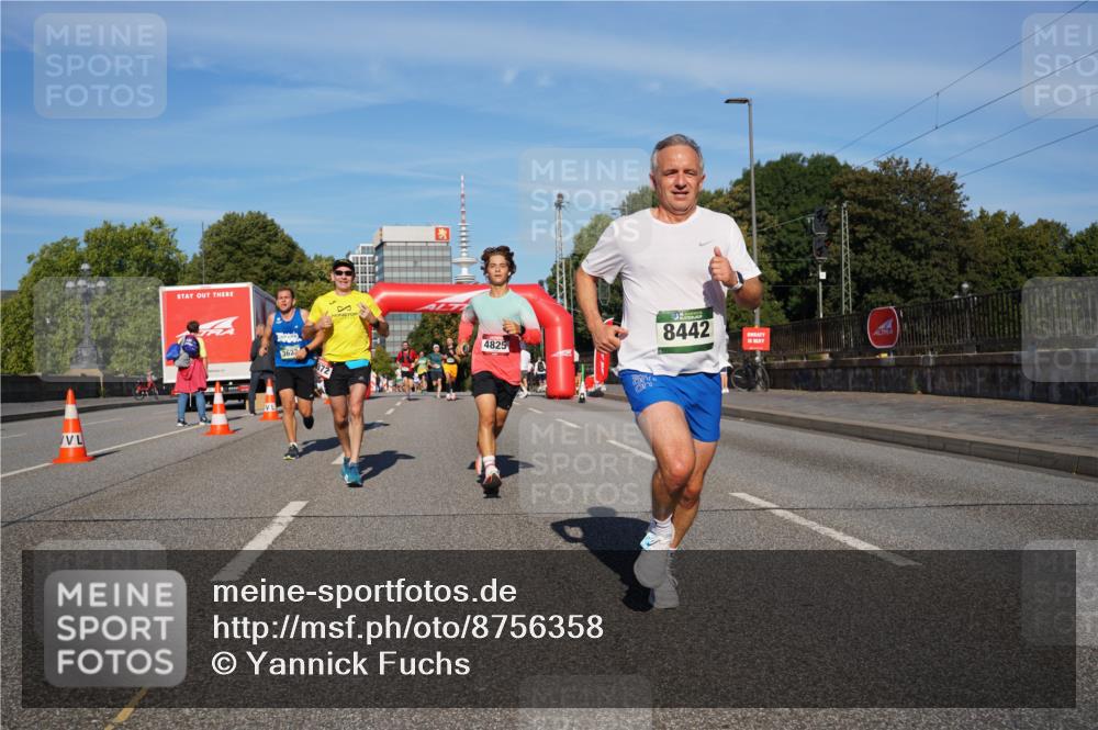 07.09.2025 - BARMER Alsterlauf Yannick Fuchs http://msf.ph/oto/8756358 07.09.2025 09:38:13 Laufen 3622, 072, 8442, 4825 meine-sportfotos.de