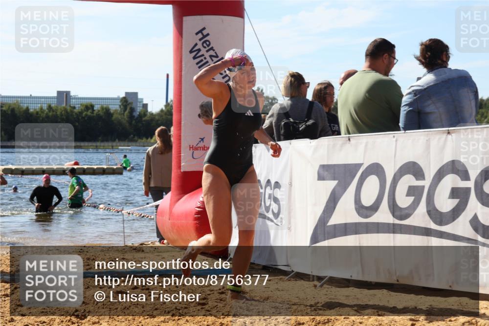 07.09.2025 - 19. Norderstedt Triathlon Luisa Fischer http://msf.ph/oto/8756377 07.09.2025 11:45:59 Schwimmen 213, 715, 727, 780 meine-sportfotos.de