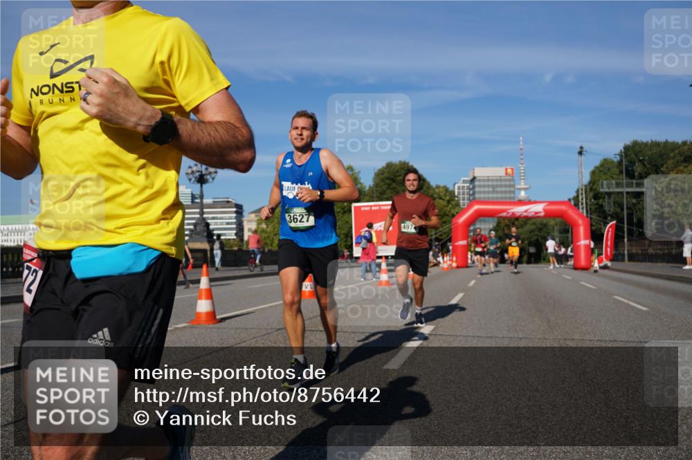07.09.2025 - BARMER Alsterlauf Yannick Fuchs http://msf.ph/oto/8756442 07.09.2025 09:38:16 Laufen 3627, 4974 meine-sportfotos.de