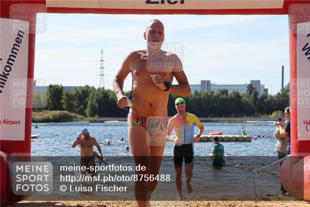 07.09.2025 - 19. Norderstedt Triathlon Luisa Fischer http://msf.ph/oto/8756488 07.09.2025 11:46:08 Schwimmen 182, 213, 715, 780, 1247, 1329 meine-sportfotos.de