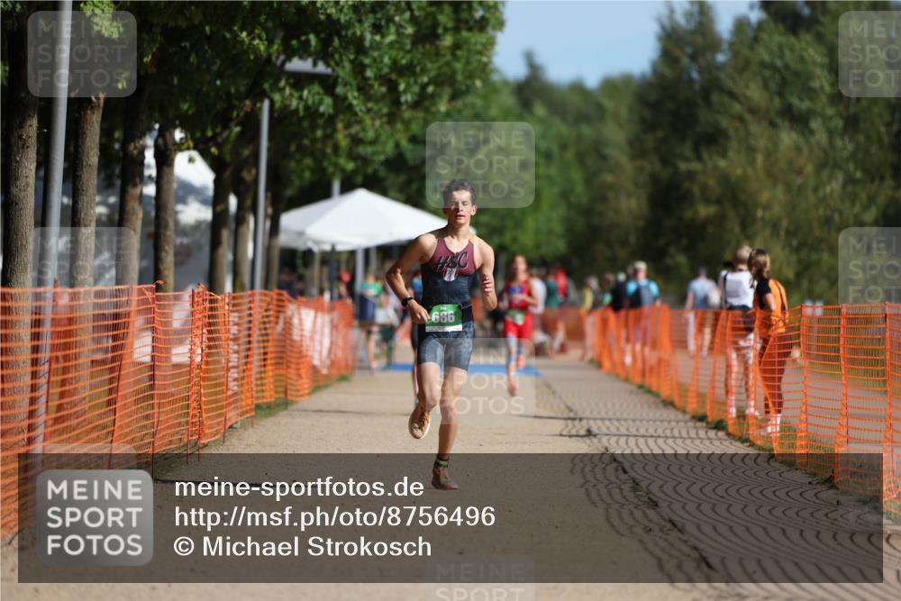 07.09.2025 - 19. Norderstedt Triathlon Michael Strokosch http://msf.ph/oto/8756496 07.09.2025 10:42:27 Laufen 652, 686 meine-sportfotos.de