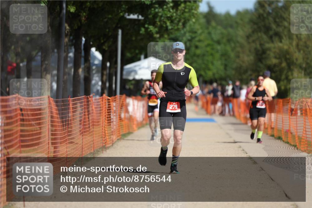 07.09.2025 - 19. Norderstedt Triathlon Michael Strokosch http://msf.ph/oto/8756544 07.09.2025 12:04:01 Laufen 279, 1183 meine-sportfotos.de