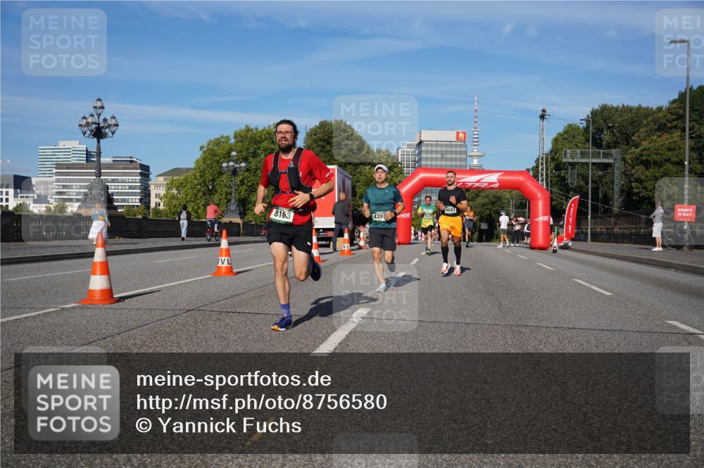 07.09.2025 - BARMER Alsterlauf Yannick Fuchs http://msf.ph/oto/8756580 07.09.2025 09:38:20 Laufen 4683, 8163, 439 meine-sportfotos.de