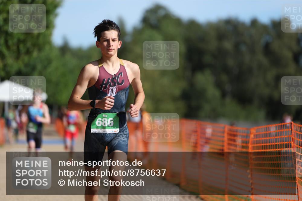 07.09.2025 - 19. Norderstedt Triathlon Michael Strokosch http://msf.ph/oto/8756637 07.09.2025 10:42:30 Laufen 652, 672, 686 meine-sportfotos.de