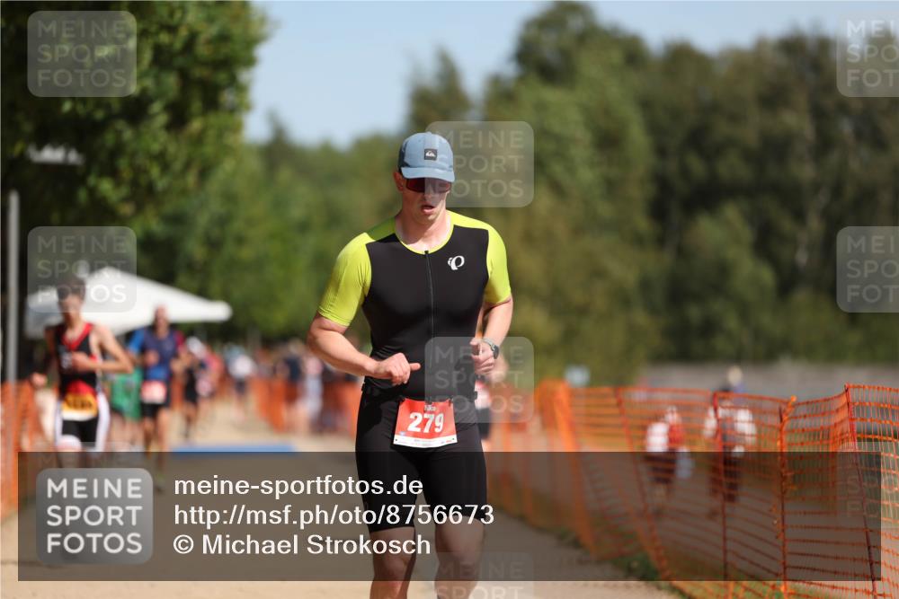 07.09.2025 - 19. Norderstedt Triathlon Michael Strokosch http://msf.ph/oto/8756673 07.09.2025 12:04:04 Laufen 279, 1183, 1278 meine-sportfotos.de