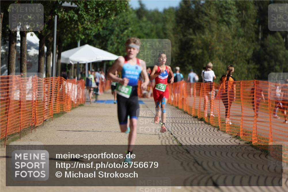 07.09.2025 - 19. Norderstedt Triathlon Michael Strokosch http://msf.ph/oto/8756679 07.09.2025 10:42:32 Laufen 652, 672, 686 meine-sportfotos.de