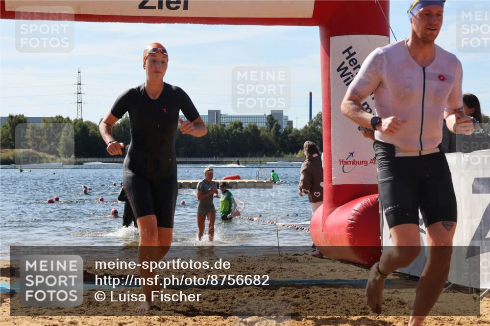 07.09.2025 - 19. Norderstedt Triathlon Luisa Fischer http://msf.ph/oto/8756682 07.09.2025 11:46:27 Schwimmen 169, 244, 258, 724, 737 meine-sportfotos.de