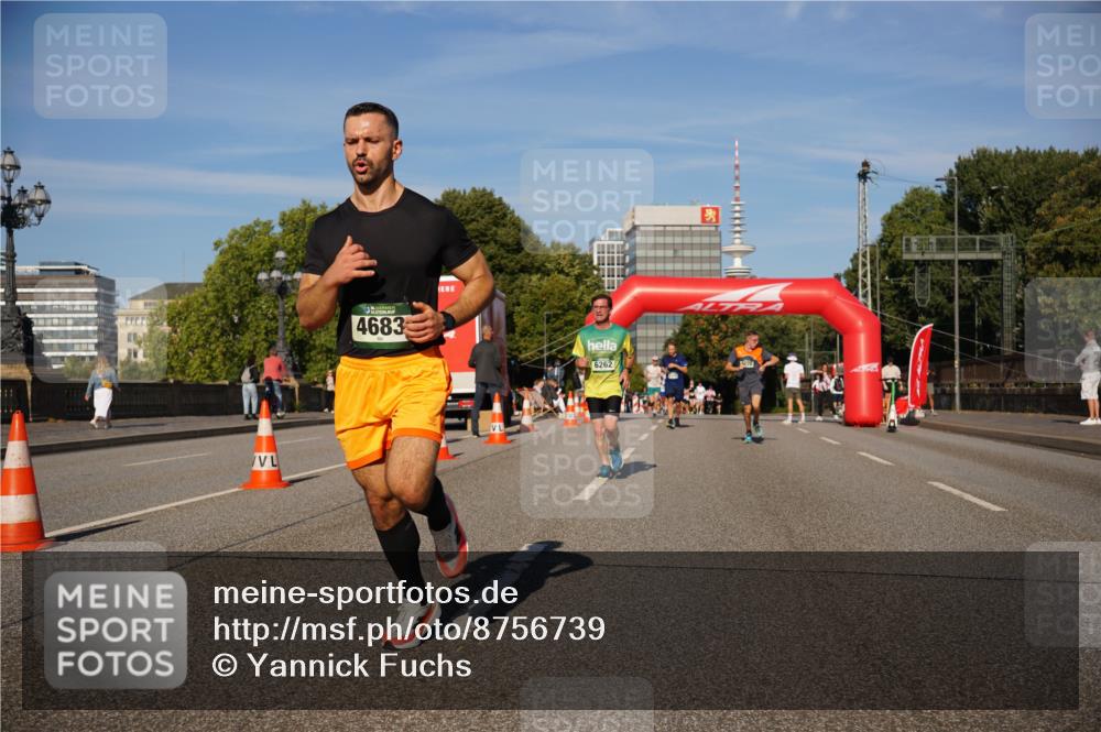 07.09.2025 - BARMER Alsterlauf Yannick Fuchs http://msf.ph/oto/8756739 07.09.2025 09:38:22 Laufen 4683, 6262 meine-sportfotos.de