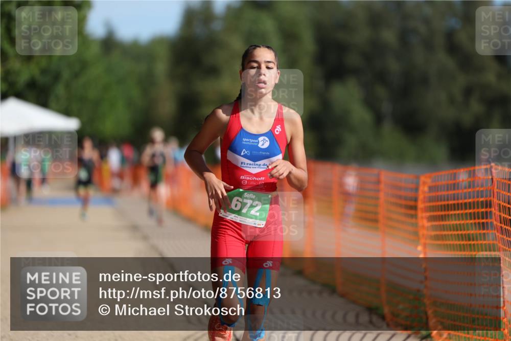 07.09.2025 - 19. Norderstedt Triathlon Michael Strokosch http://msf.ph/oto/8756813 07.09.2025 10:42:36 Laufen 652, 672 meine-sportfotos.de