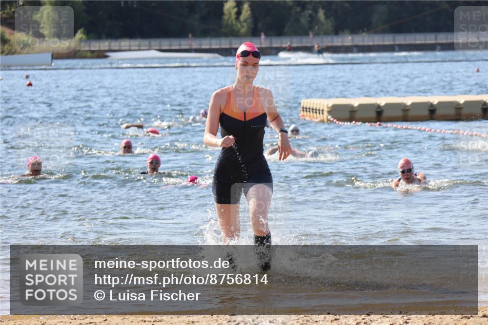 07.09.2025 - 19. Norderstedt Triathlon Luisa Fischer http://msf.ph/oto/8756814 07.09.2025 11:46:36 Schwimmen 244, 258, 724, 737, 1251 meine-sportfotos.de