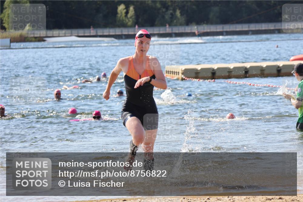07.09.2025 - 19. Norderstedt Triathlon Luisa Fischer http://msf.ph/oto/8756822 07.09.2025 11:46:36 Schwimmen 244, 258, 724, 737, 1251 meine-sportfotos.de