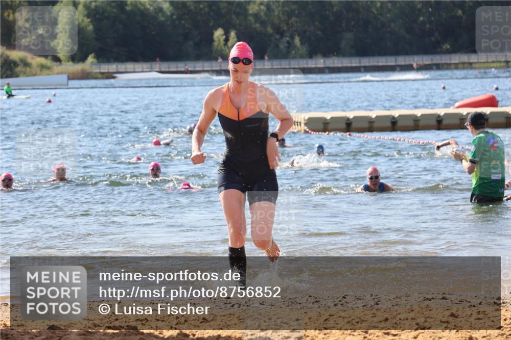 07.09.2025 - 19. Norderstedt Triathlon Luisa Fischer http://msf.ph/oto/8756852 07.09.2025 11:46:37 Schwimmen 244, 258, 724, 737, 1251 meine-sportfotos.de