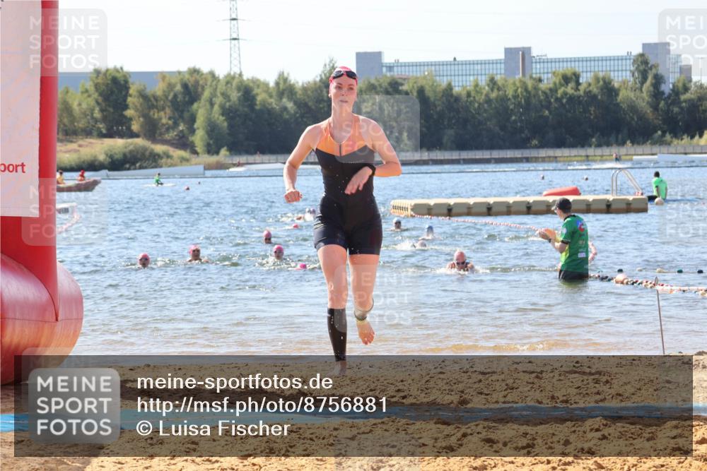 07.09.2025 - 19. Norderstedt Triathlon Luisa Fischer http://msf.ph/oto/8756881 07.09.2025 11:46:39 Schwimmen 244, 724, 1251 meine-sportfotos.de