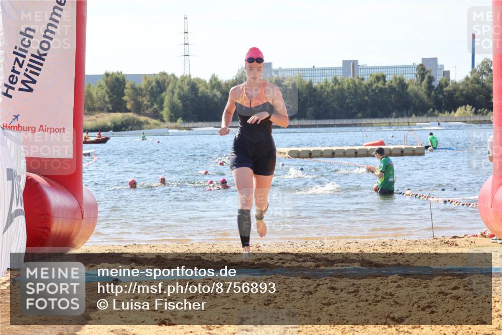 07.09.2025 - 19. Norderstedt Triathlon Luisa Fischer http://msf.ph/oto/8756893 07.09.2025 11:46:39 Schwimmen 244, 724, 1251 meine-sportfotos.de