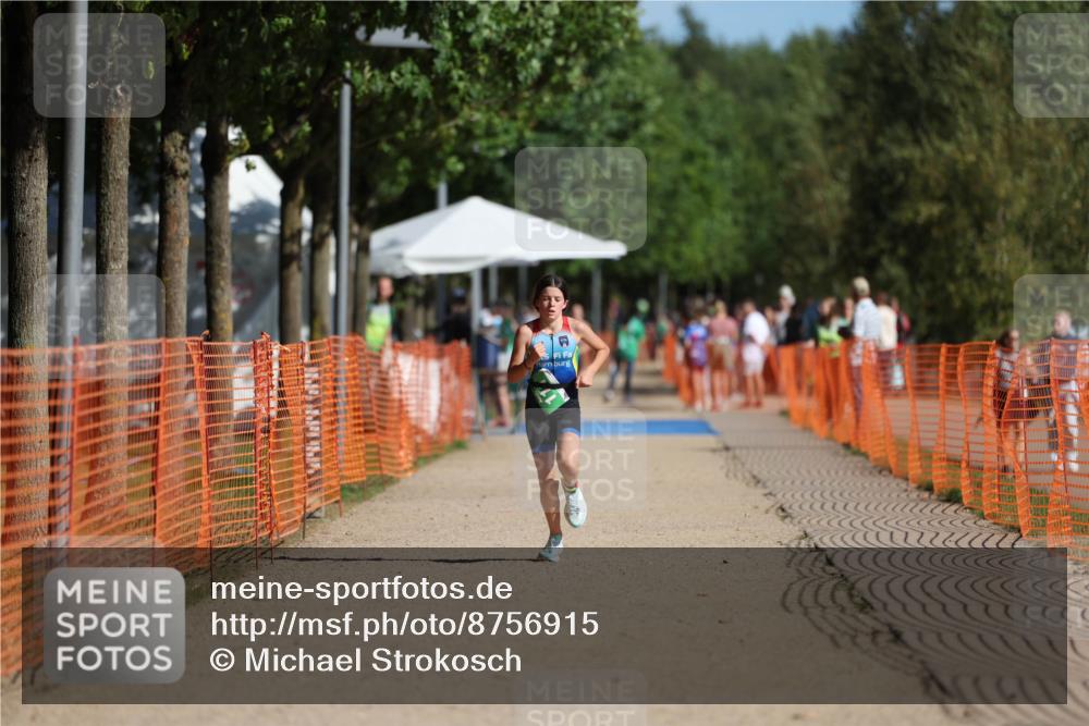07.09.2025 - 19. Norderstedt Triathlon Michael Strokosch http://msf.ph/oto/8756915 07.09.2025 11:01:43 Laufen 74, 111 meine-sportfotos.de