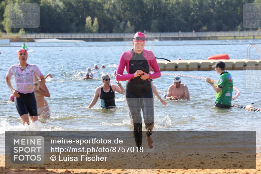 07.09.2025 - 19. Norderstedt Triathlon Luisa Fischer http://msf.ph/oto/8757018 07.09.2025 11:46:56 Schwimmen 293, 721, 1248, 1382 meine-sportfotos.de