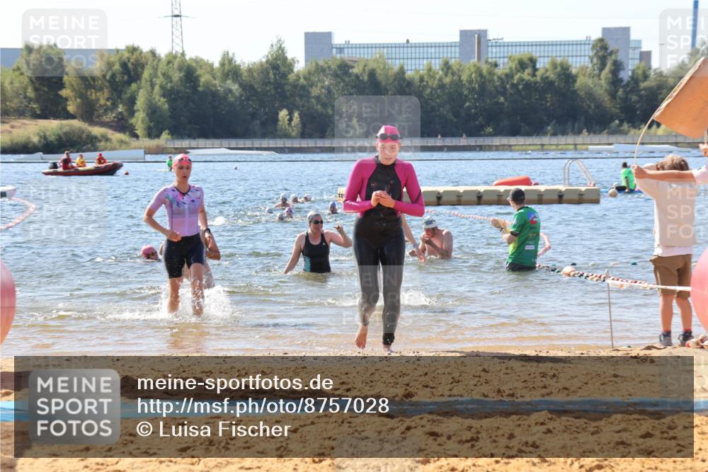 07.09.2025 - 19. Norderstedt Triathlon Luisa Fischer http://msf.ph/oto/8757028 07.09.2025 11:46:56 Schwimmen 293, 721, 1248, 1382 meine-sportfotos.de