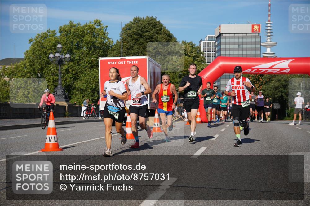 07.09.2025 - BARMER Alsterlauf Yannick Fuchs http://msf.ph/oto/8757031 07.09.2025 09:38:41 Laufen 3935, 2601, 5764, 5355 meine-sportfotos.de