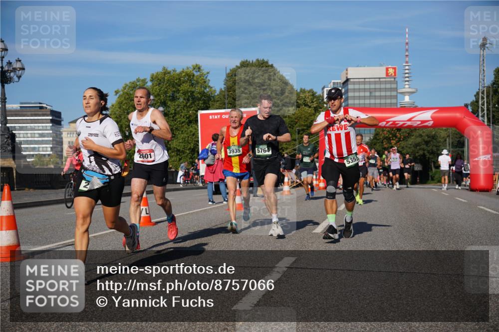 07.09.2025 - BARMER Alsterlauf Yannick Fuchs http://msf.ph/oto/8757066 07.09.2025 09:38:43 Laufen 2601, 3935, 5764, 5320, 5355 meine-sportfotos.de