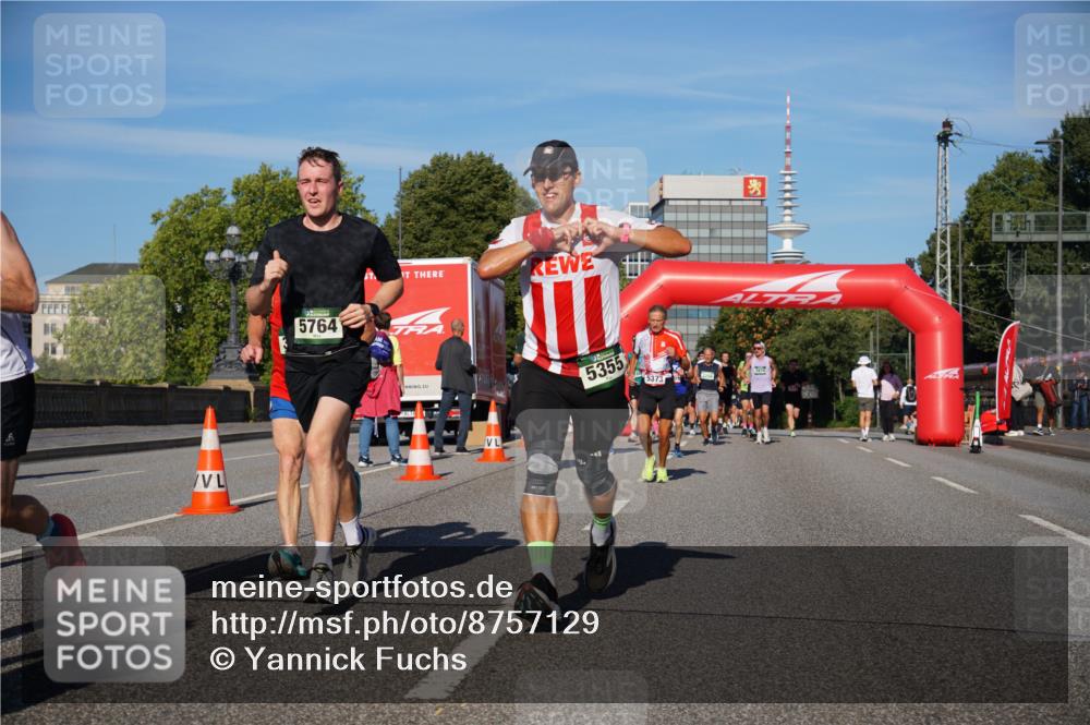 07.09.2025 - BARMER Alsterlauf Yannick Fuchs http://msf.ph/oto/8757129 07.09.2025 09:38:43 Laufen 5764, 5355, 5373 meine-sportfotos.de