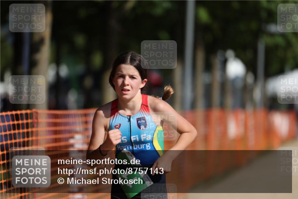 07.09.2025 - 19. Norderstedt Triathlon Michael Strokosch http://msf.ph/oto/8757143 07.09.2025 11:01:48 Laufen 111 meine-sportfotos.de
