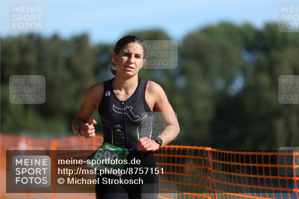 07.09.2025 - 19. Norderstedt Triathlon Michael Strokosch http://msf.ph/oto/8757151 07.09.2025 10:42:46 Laufen 112, 690 meine-sportfotos.de