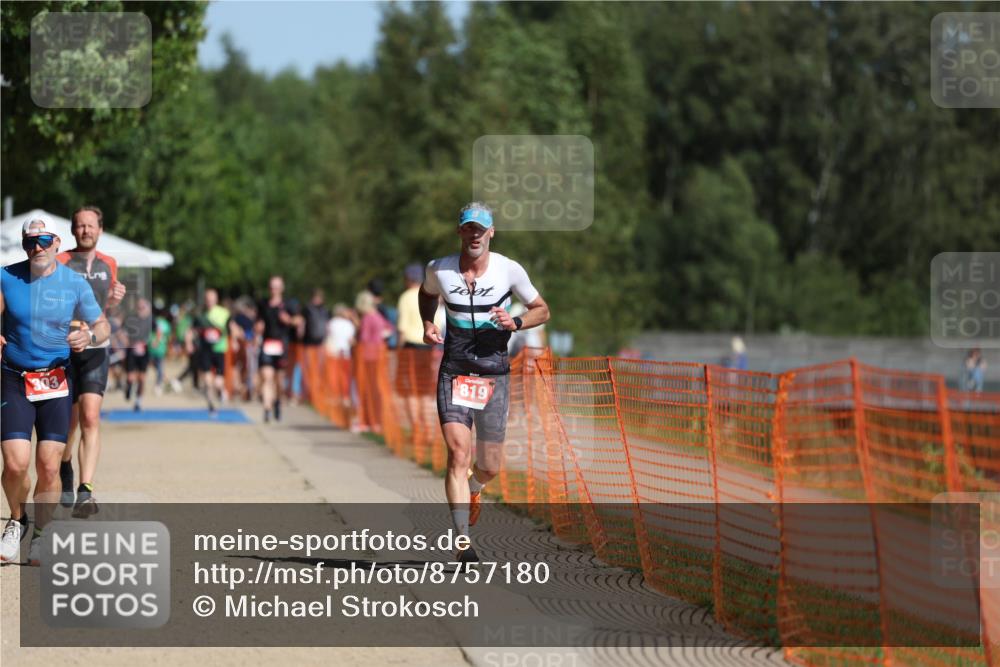 07.09.2025 - 19. Norderstedt Triathlon Michael Strokosch http://msf.ph/oto/8757180 07.09.2025 12:04:26 Laufen 191, 303, 736, 819 meine-sportfotos.de