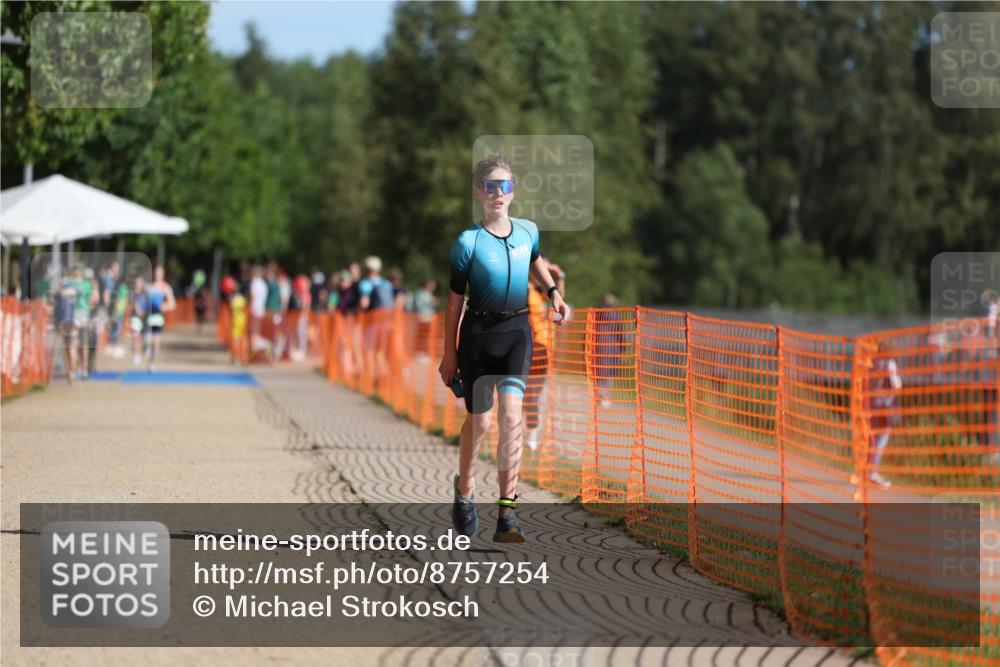 07.09.2025 - 19. Norderstedt Triathlon Michael Strokosch http://msf.ph/oto/8757254 07.09.2025 10:43:08 Laufen 685 meine-sportfotos.de