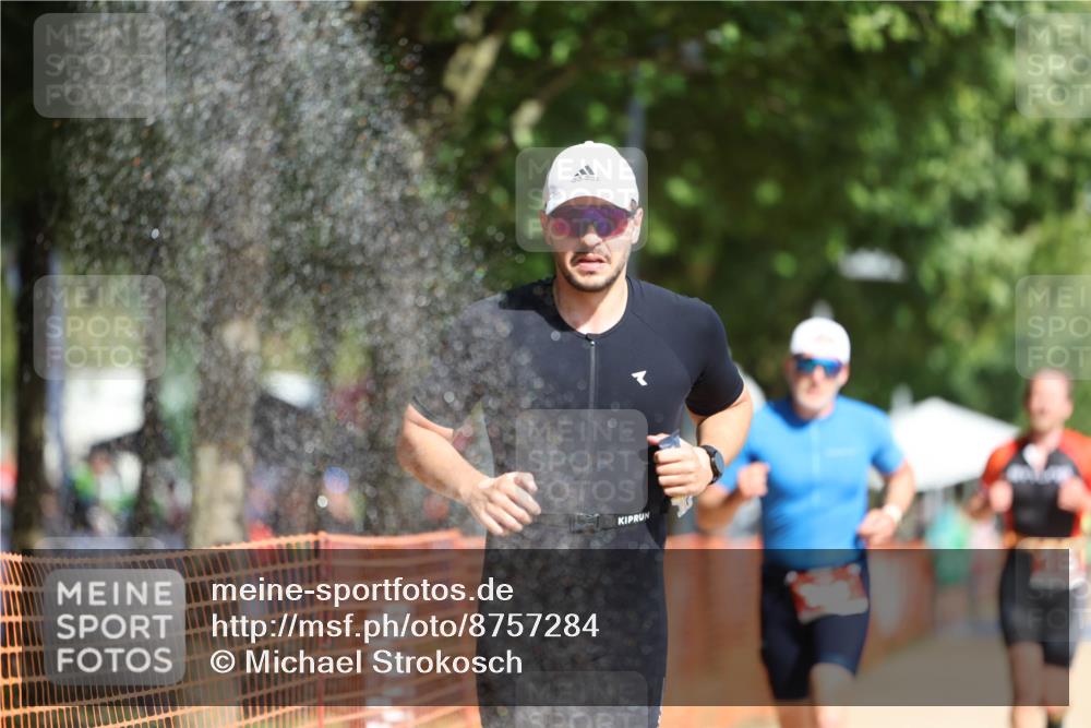 07.09.2025 - 19. Norderstedt Triathlon Michael Strokosch http://msf.ph/oto/8757284 07.09.2025 12:04:28 Laufen 191, 303, 736, 819 meine-sportfotos.de