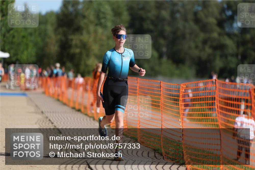 07.09.2025 - 19. Norderstedt Triathlon Michael Strokosch http://msf.ph/oto/8757333 07.09.2025 10:43:09 Laufen 685 meine-sportfotos.de